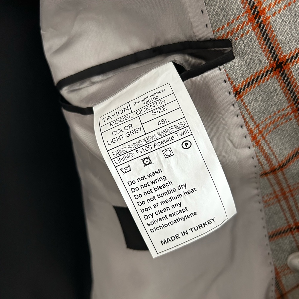 Designer double breasted suit - image 5